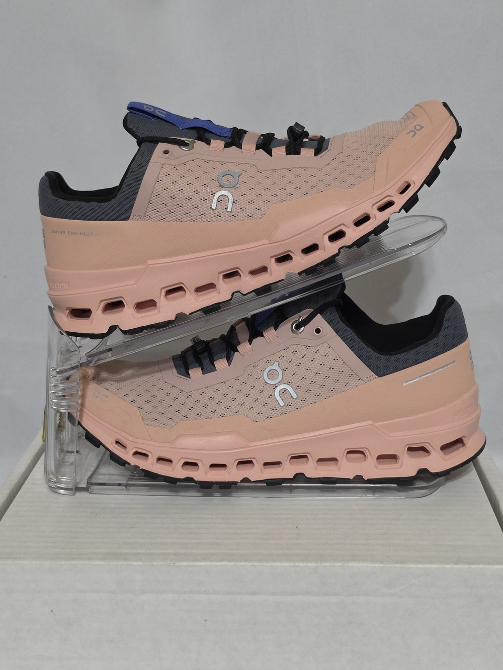 ON Cloud Ultra 'Rose Cobalt' Running Trail Shoes US Women Size 10.5 (NWOT)
